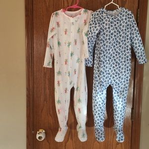 Carter’s 2 pair sleepers toddler
